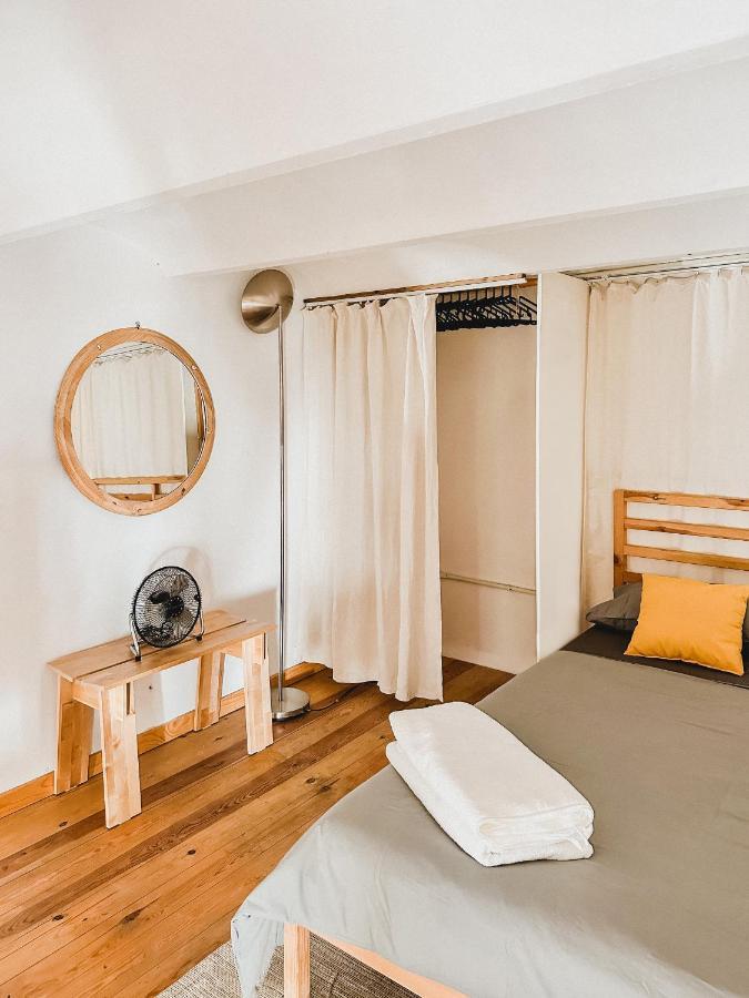 Habitacion Privada, Casa Compartida Con Pareja Private Room, Shared House With A Couple Barcelona Exterior foto